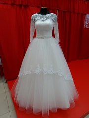 Продам красивое,  нежное свадебное платье