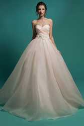 Новое неношеное свадебное платье от известного бренда GABBIANO 