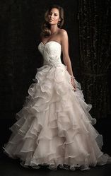 Продается или сдается очень красивое свадебное платье